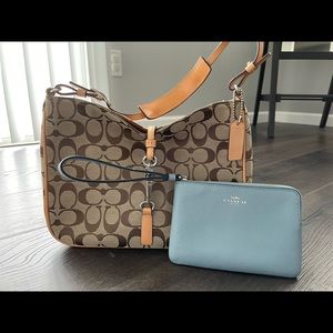 Coach Signature clip hobo